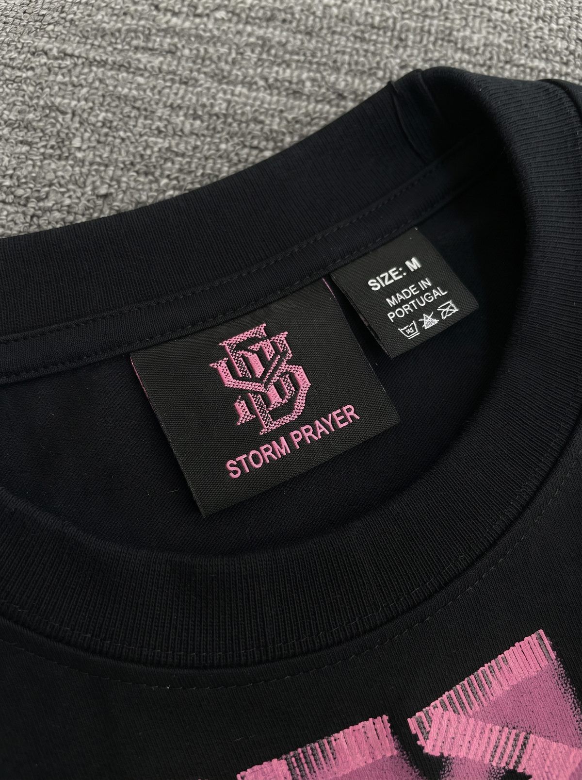 Woven neck label close-up