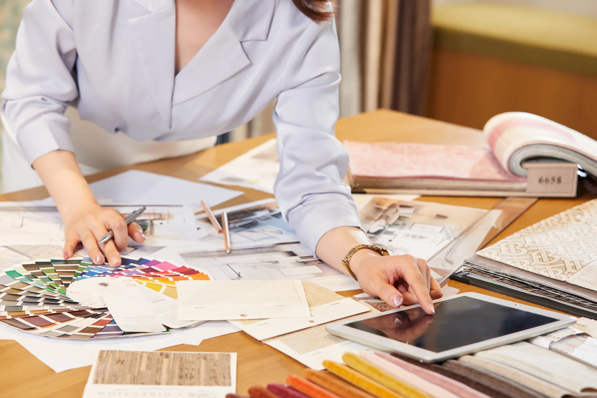 IN-HOUSE Designer